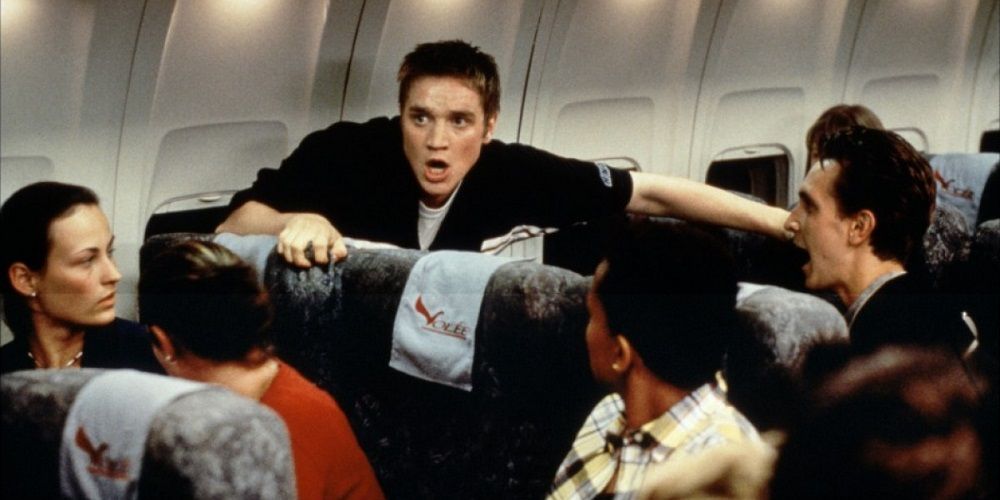 Alex Browning looking scared on a plane in Final Destination