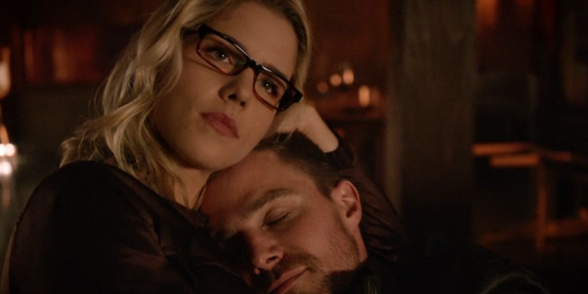 Emily Bett Rickards and Stephen Amell as Felicity Smoak and Oliver Queen in Arrow