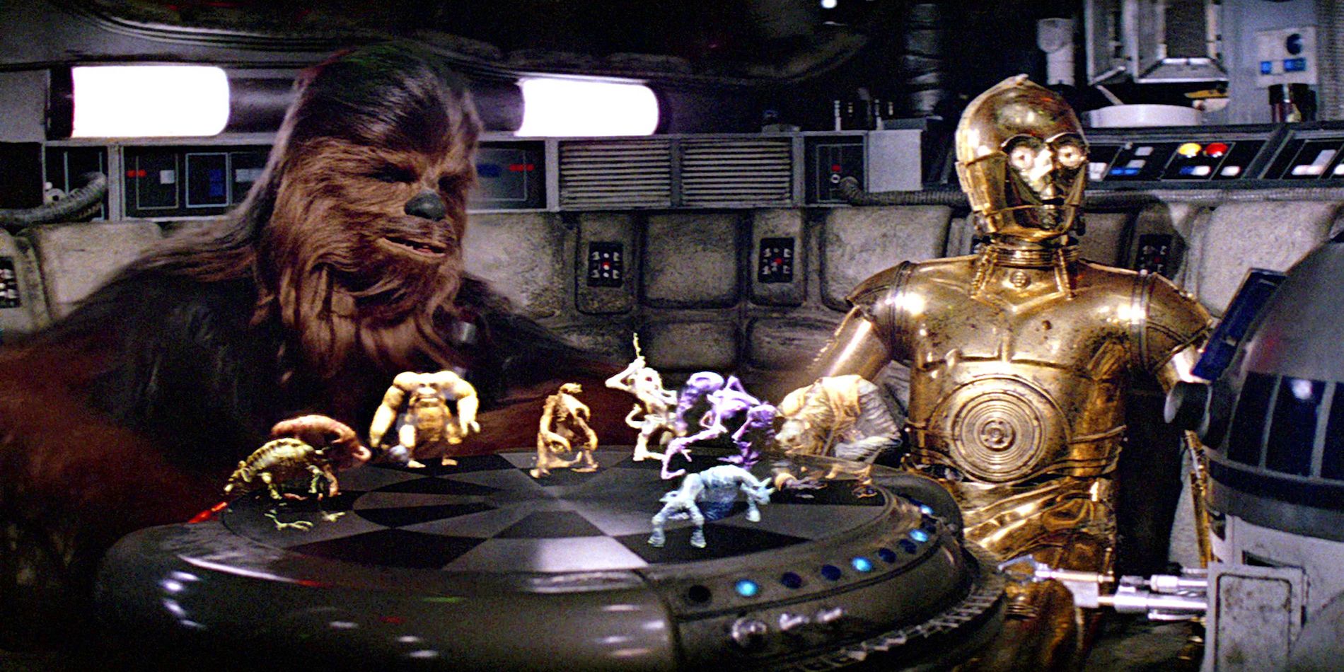 Millennium Falcon Chewie C3PO Hologame