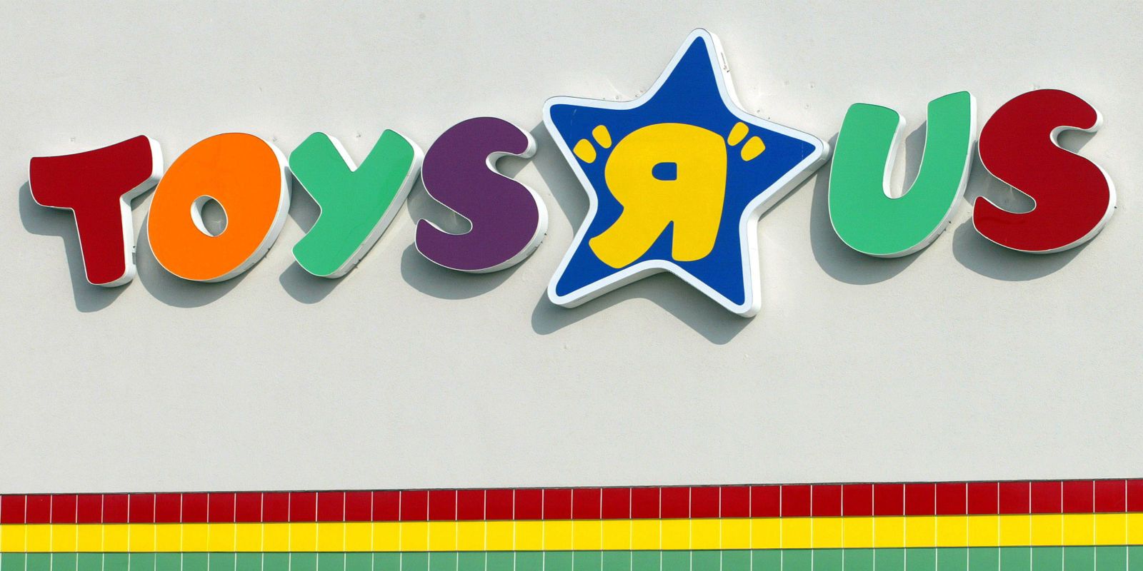 Toys R Us Storefront