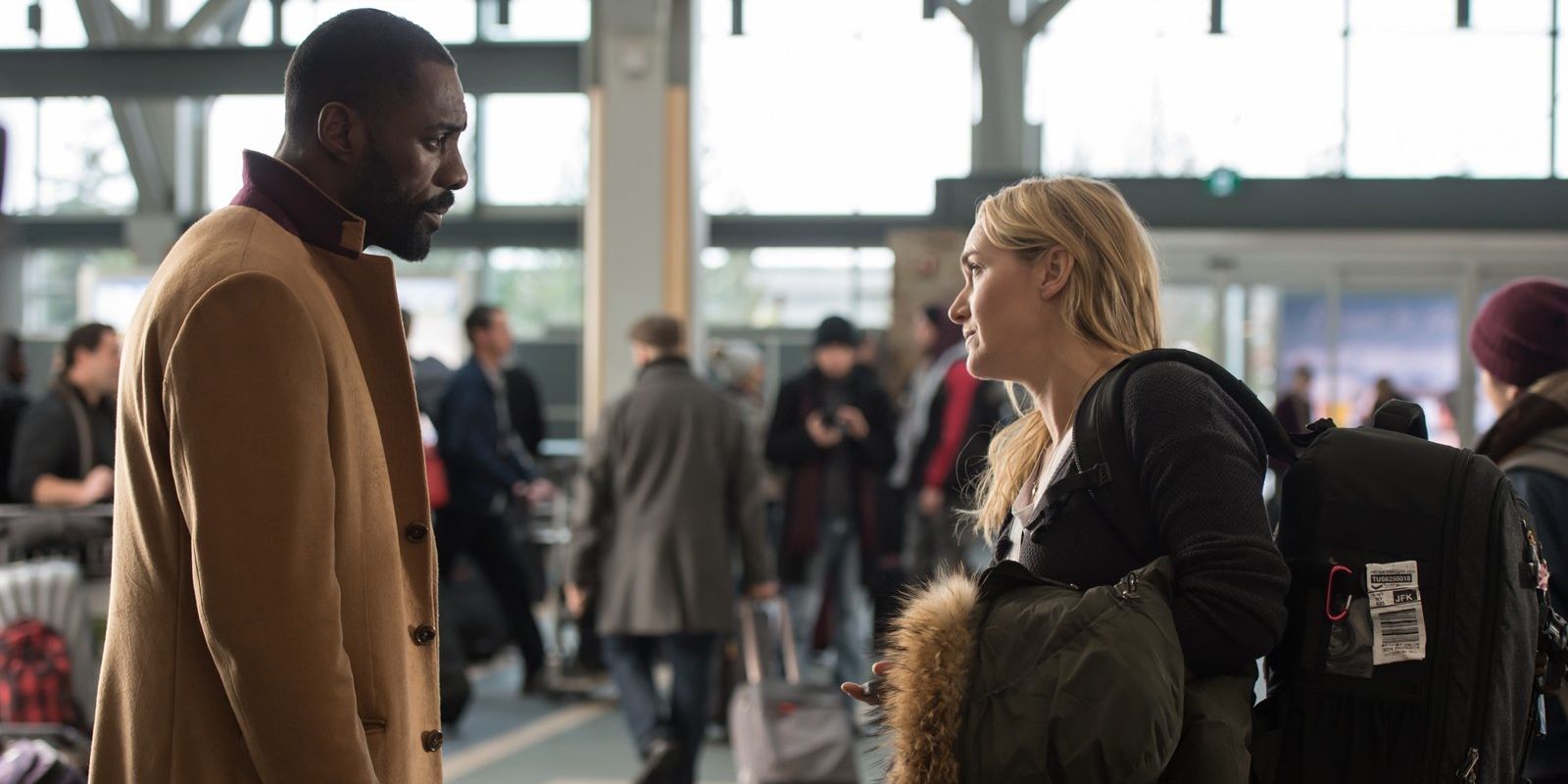 Idris Elba and Kate Winslet in The Mountain Between Us