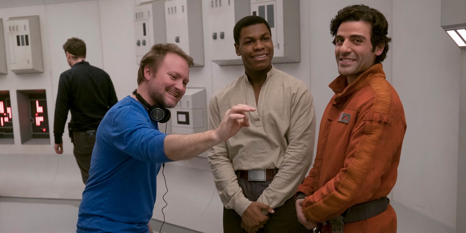 Rian Johnson John Boyega dan Oscar Isaac di set Star Wars The Last Jedi