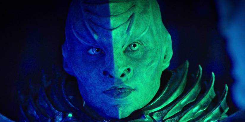 Mary Chieffo as the Klingon L'Rell in Star Trek: Discovery.