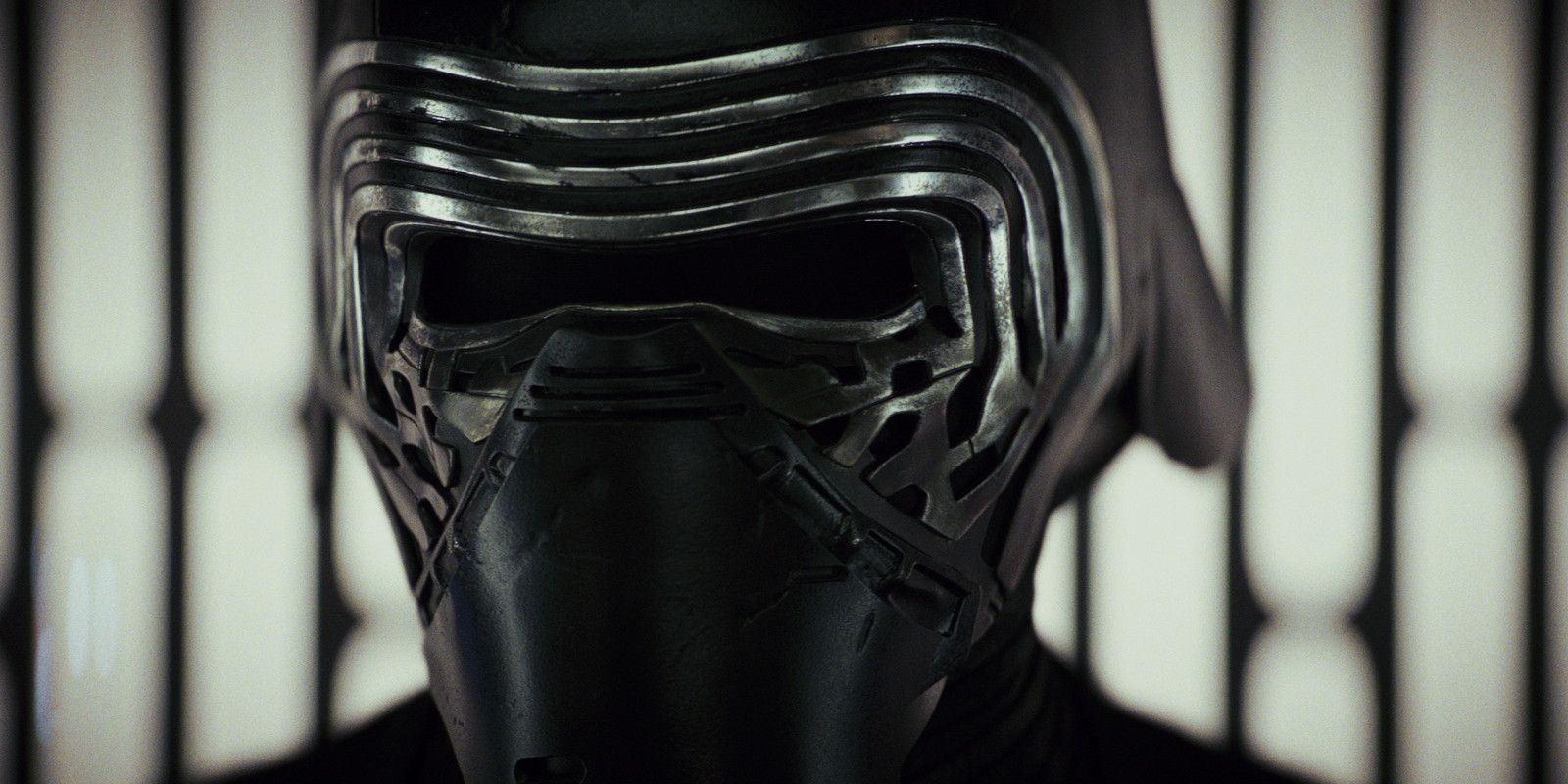 dråbe Trunk bibliotek fraktion Star Wars 9: Kylo Ren Reportedly Has A New Helmet