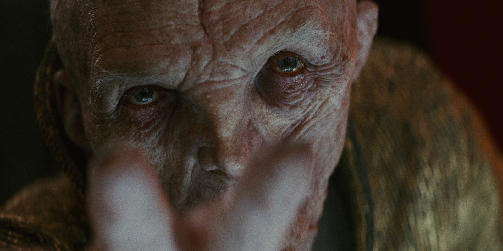 What Does The Last Jedi Reveal About Snoke's Backstory?