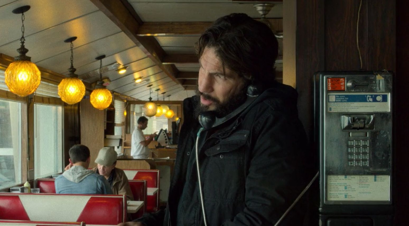 Frank Castle at a diner in Queens in The Punisher Episode 2