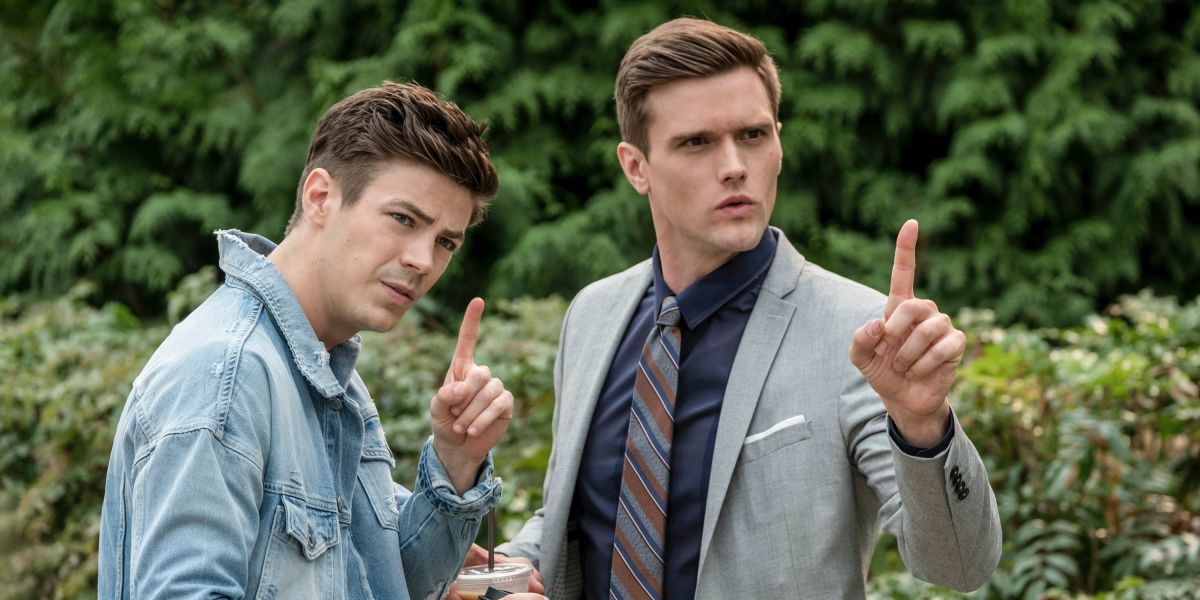 Grant Gustin and Hartley Sawyer in The Flash