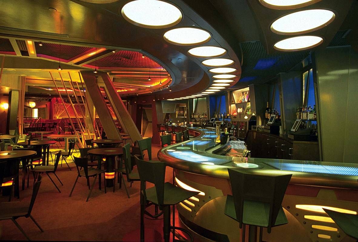 Quark's bar