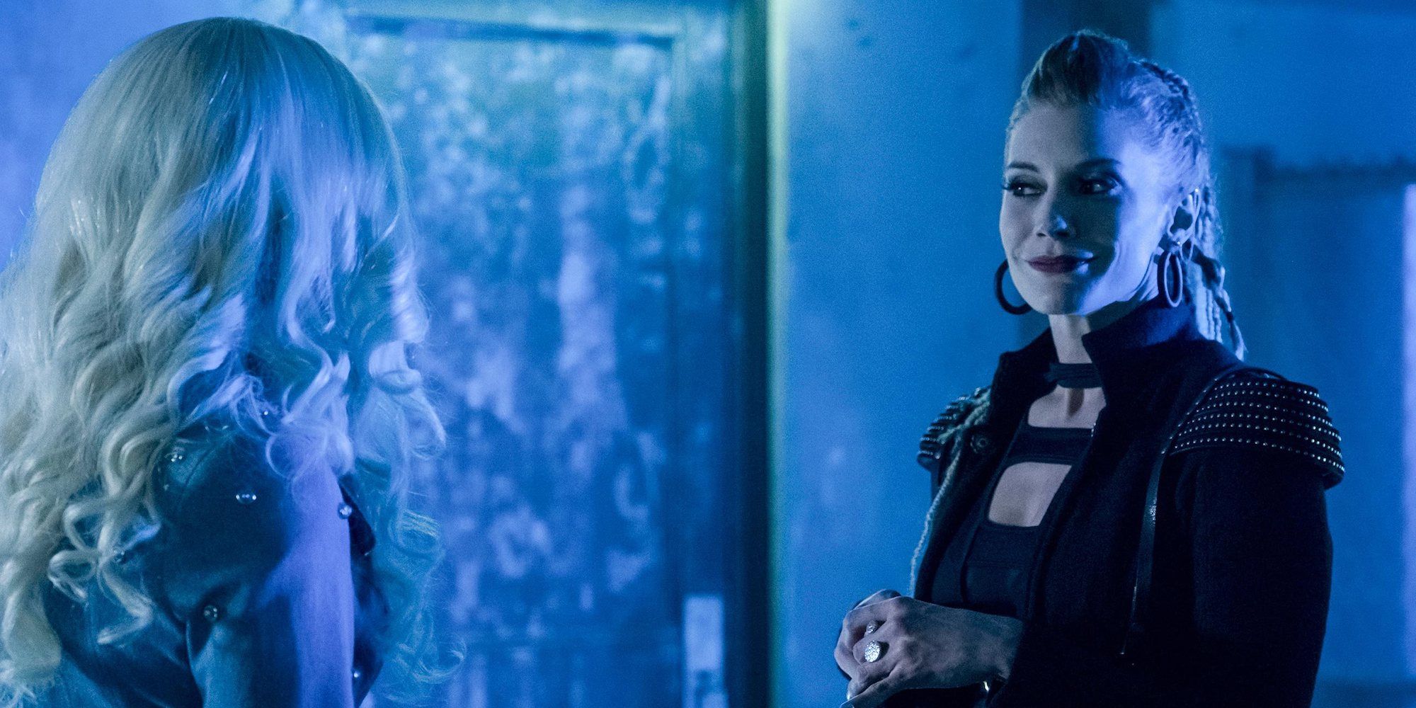 The Flash Girls Night Out Killer Frost Amunet Katee Sackhoff