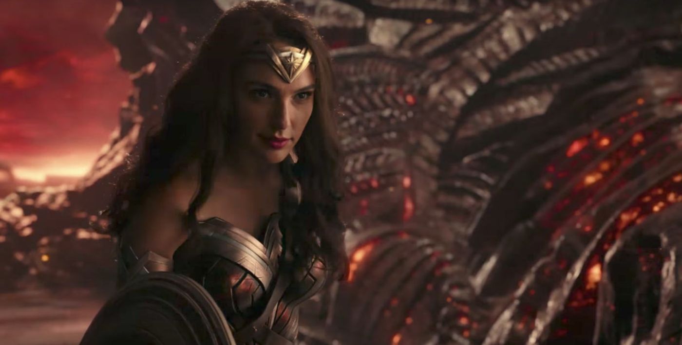 Wonder Woman smirks during the final battle in Justice League