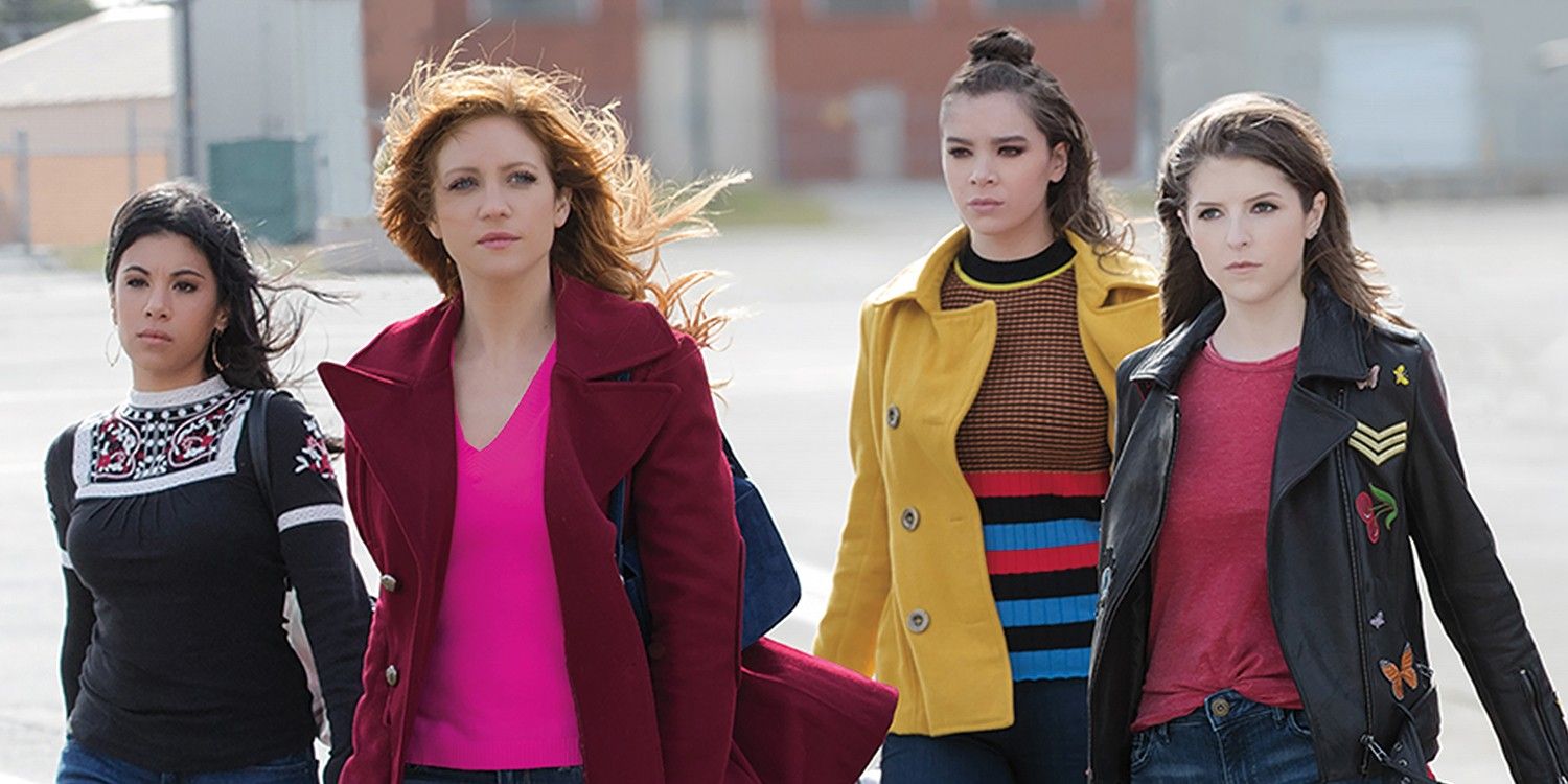 The Barden Bellas walk to their plane in Pitch Perfect 3