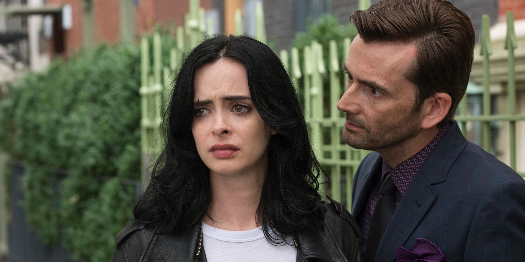 Krysten Ritter and David Tennant in Jessica Jones Season 2