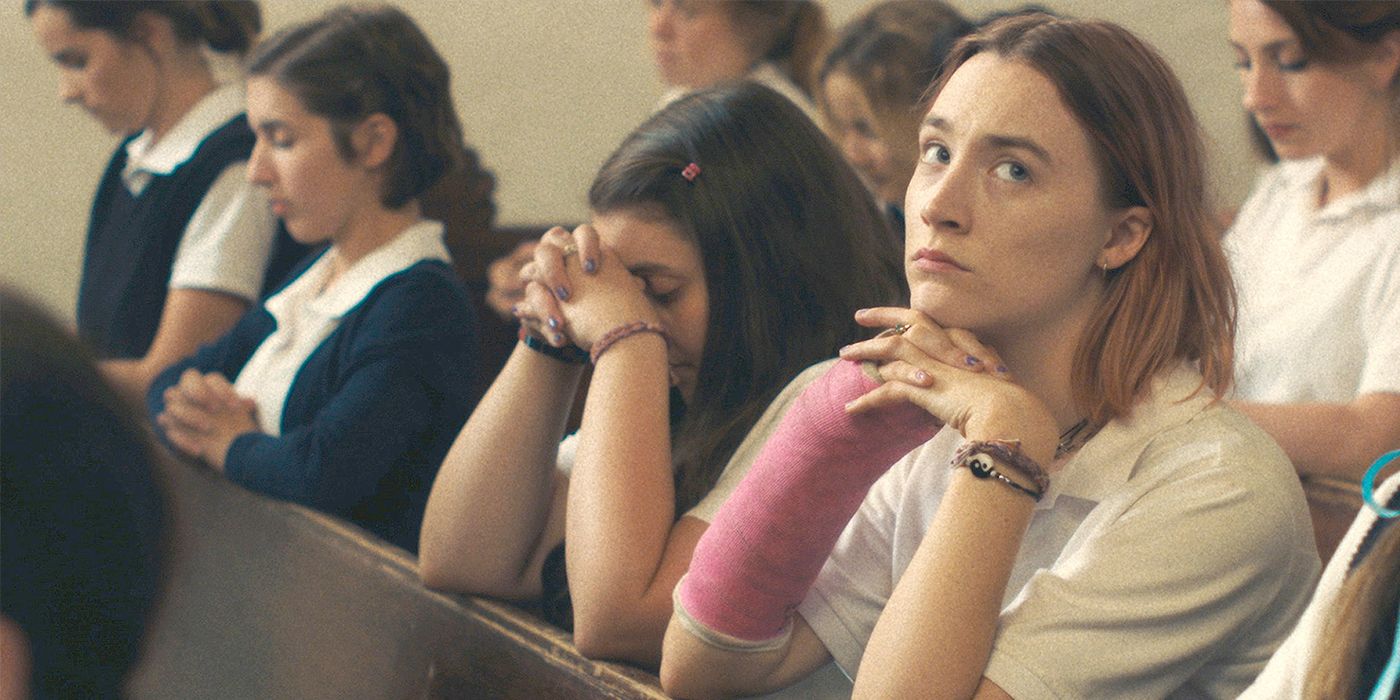 Saoirse Ronan praying in church in Lady Bird