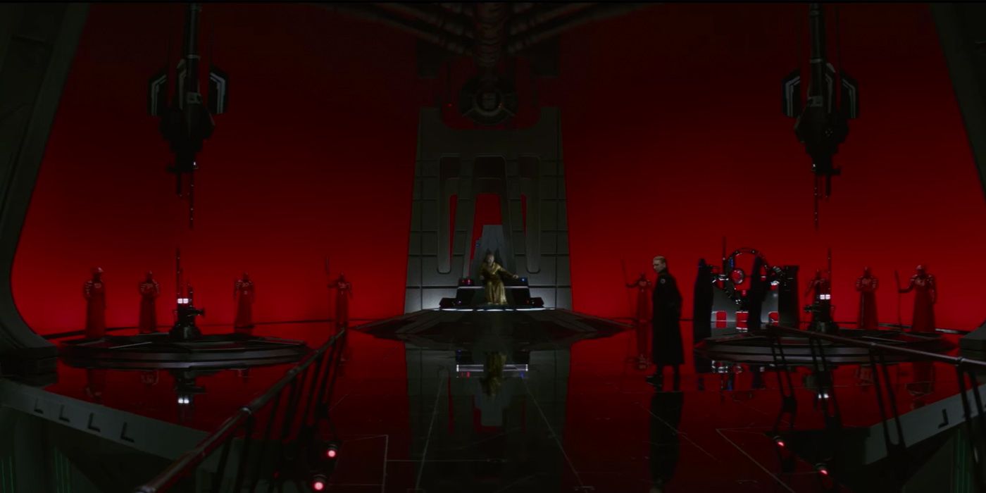 Snoke Throne Room in Star Wars The Last Jedi