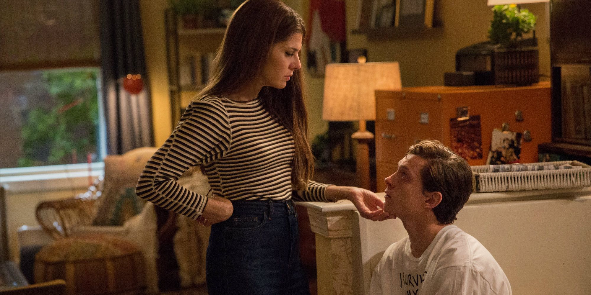 Aunt May holds Peter's face in Spider-Man Homecoming