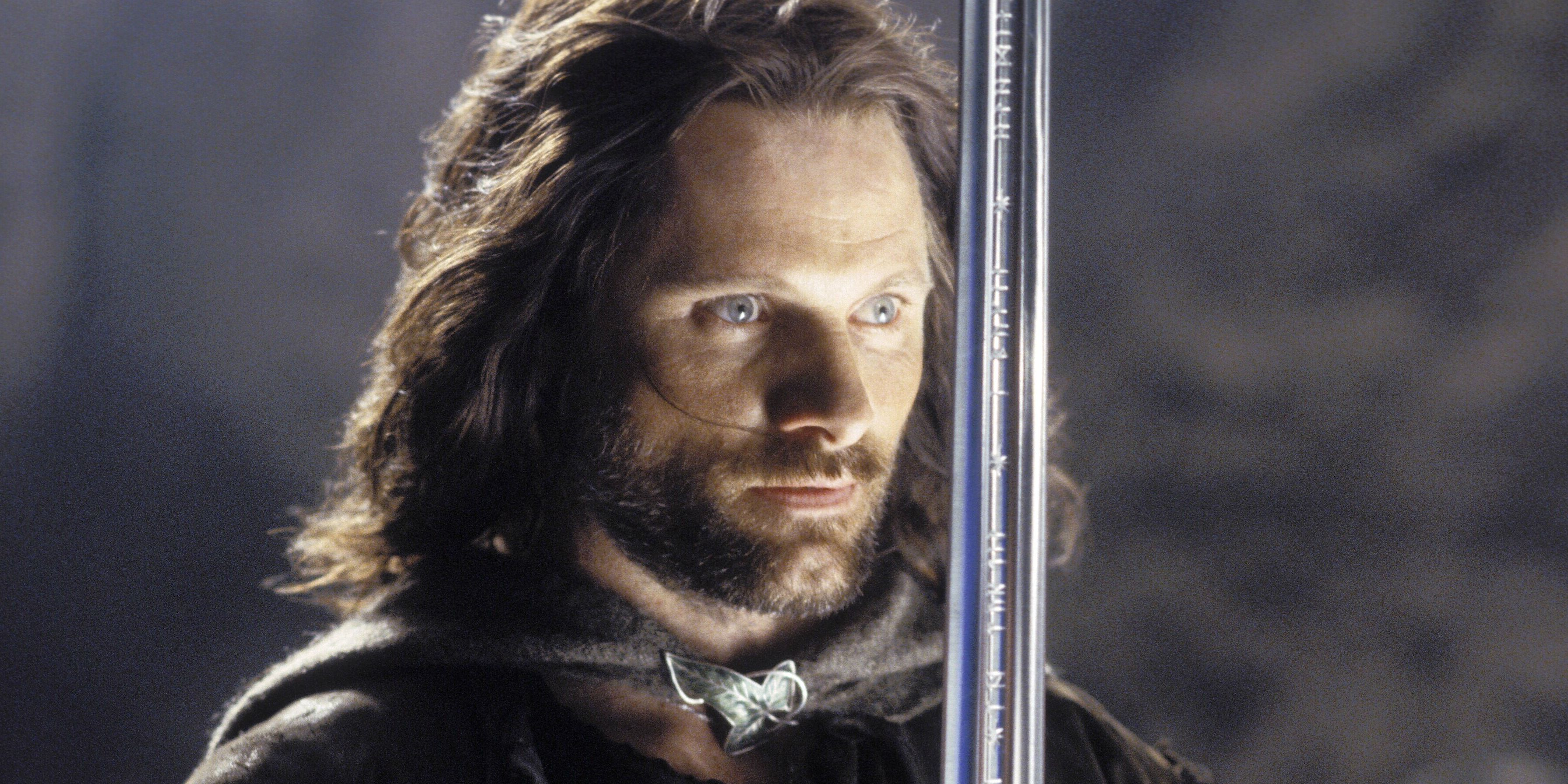 Aragorn with Anduril in Return of the King