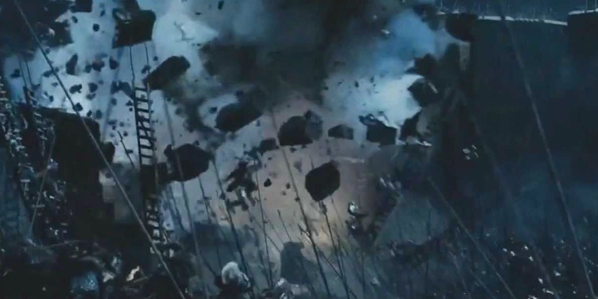 Orcs blow up wall in Lord of the Rings Two Towers
