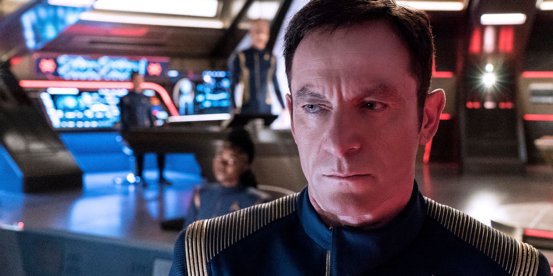 Jason-Isaacs-as-Captain-Gabriel-Lorca-in-Star-Trek-Discovery