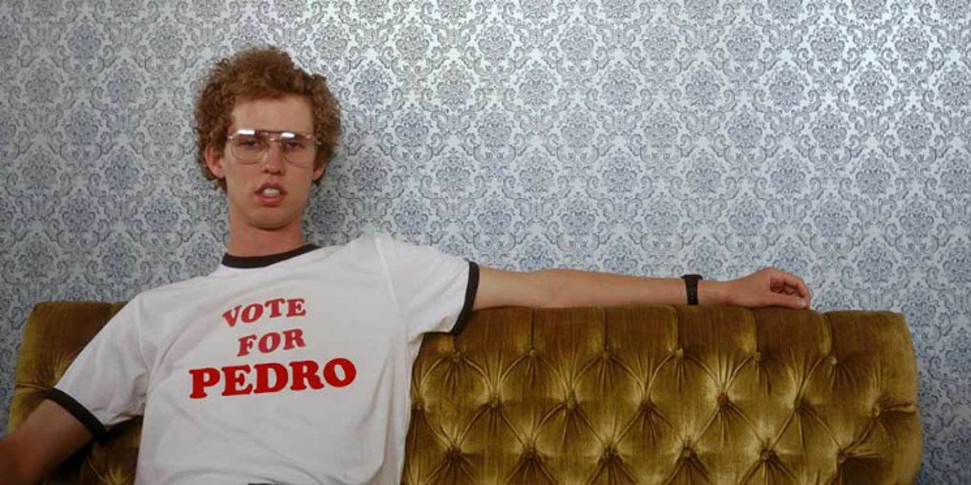 Jon Heder in Napoleon Dynamite wearing a Vote for Pedro shirt