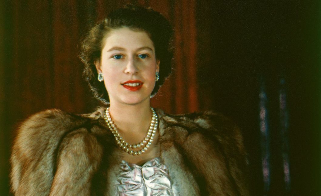Queen Elizabeth in fur