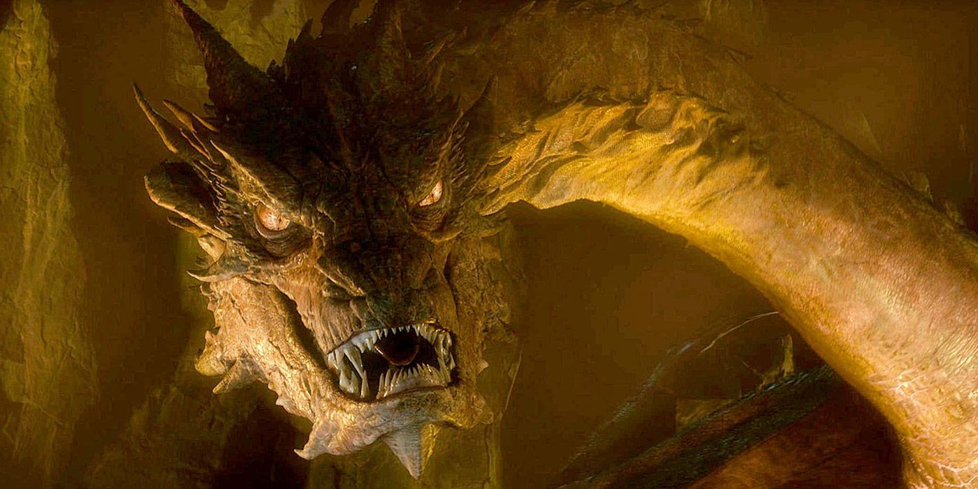 Smaug turning his head in The Hobbit