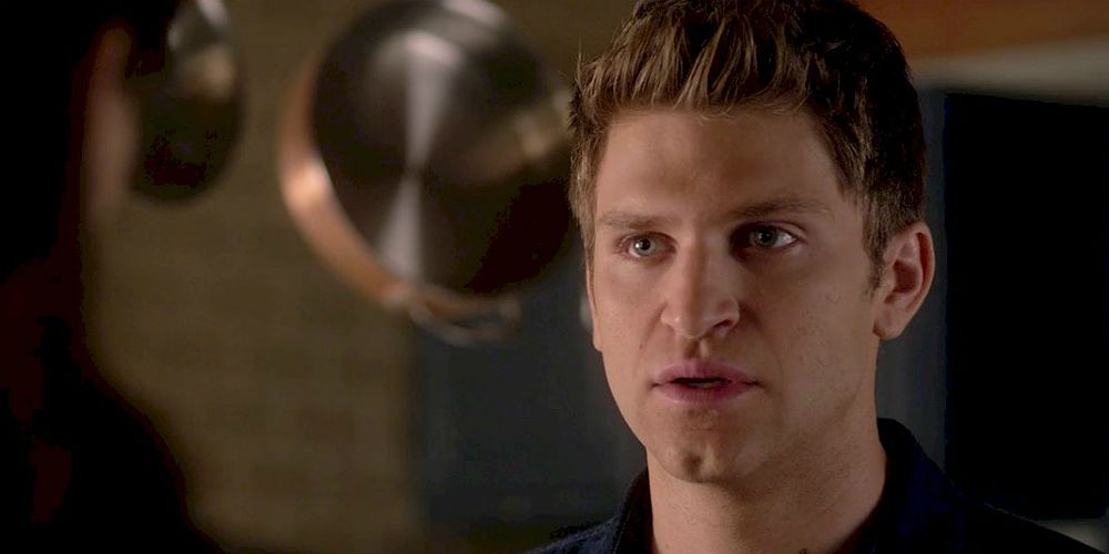 Pretty Little Liars: 10 Ways Toby Got Worse & Worse