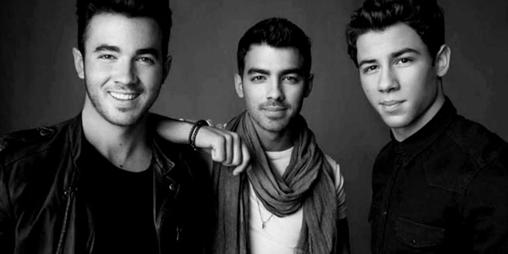 19 Secrets No One Knew About the Jonas Brothers