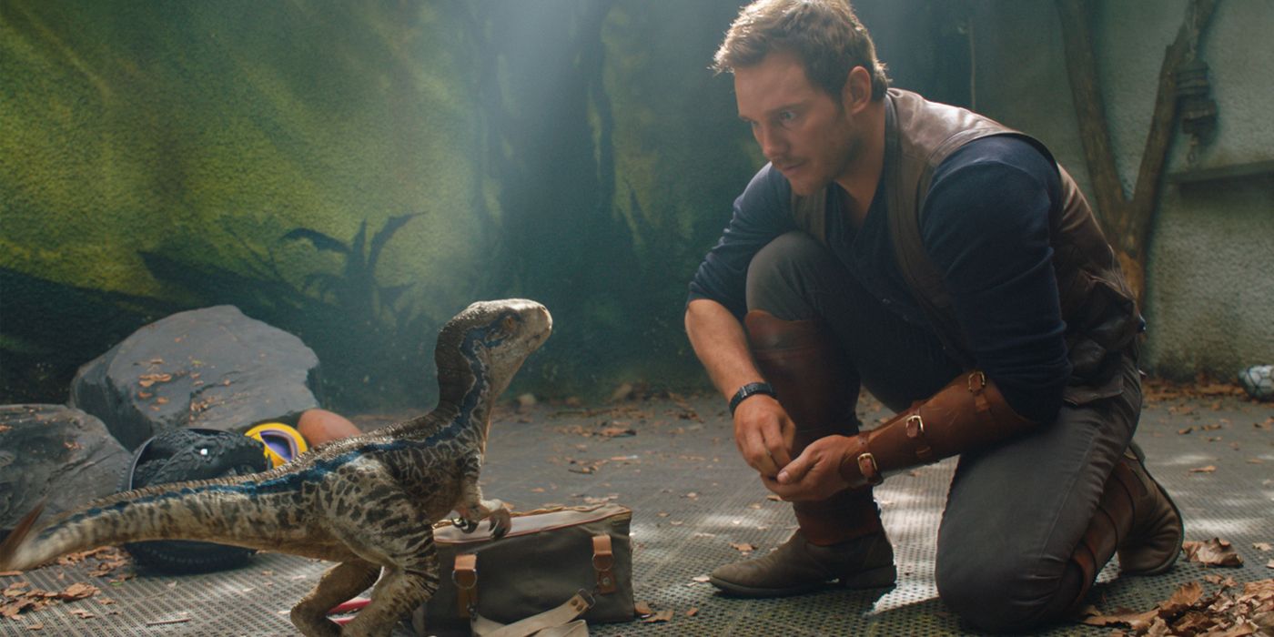 Owen Grady and Blue in Jurassic World Fallen Kingdom