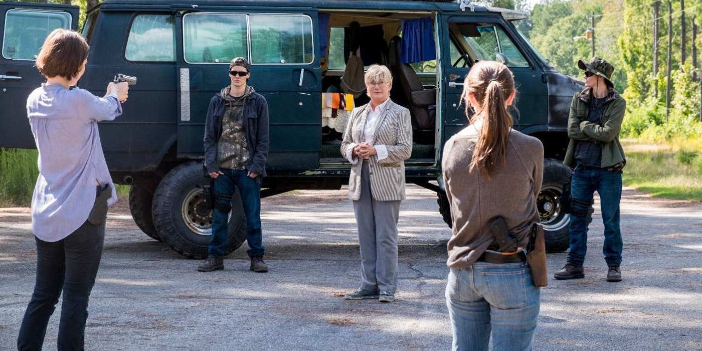 The Walking Dead: Jayne Atkinson Hints at Georgie’s Backstory