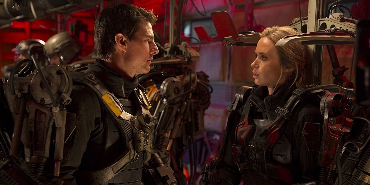 Tom Cruise and Emily Blunt in Age of Tomorrow in battle suits