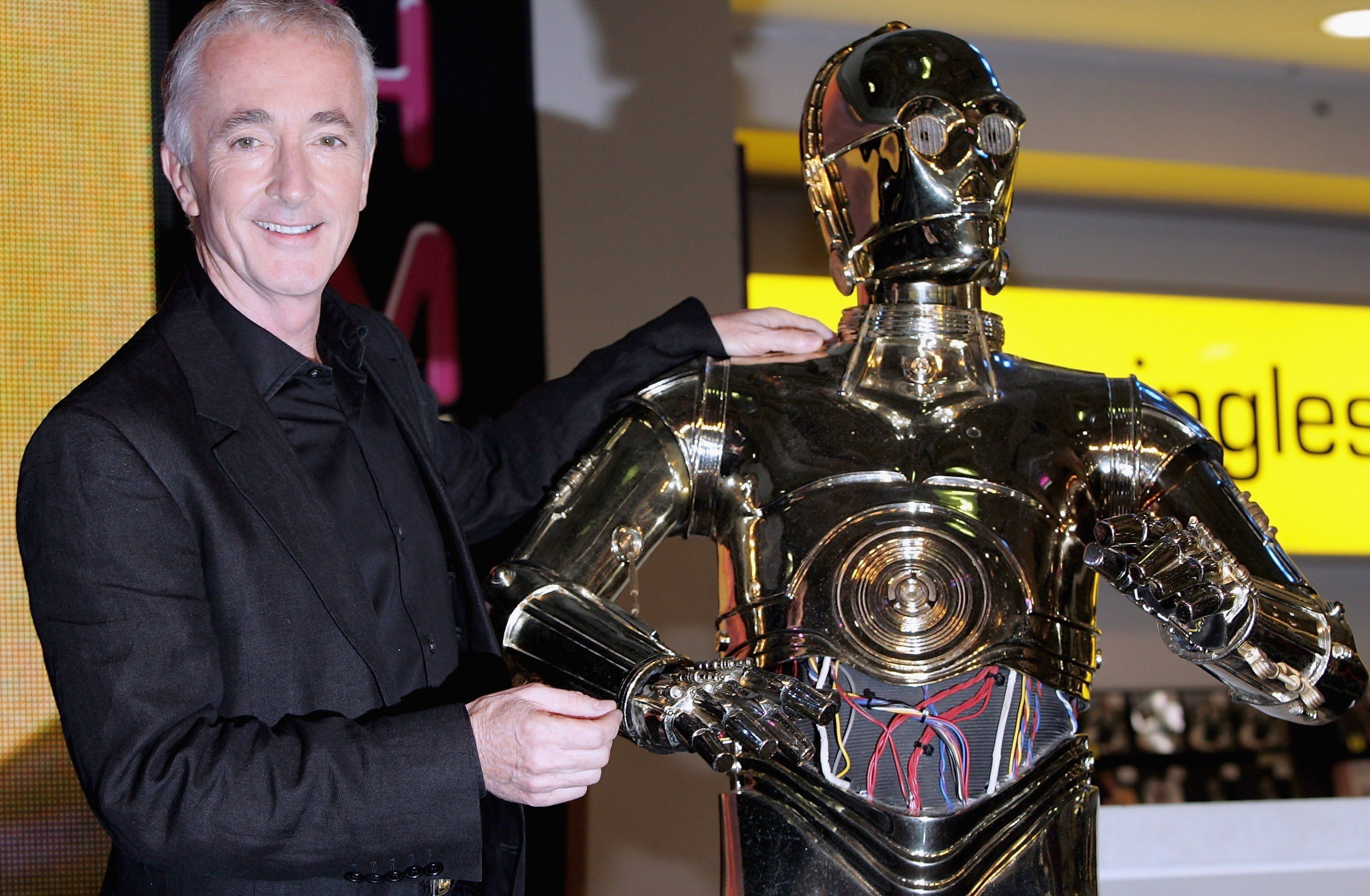 Anthony Daniels with C3PO