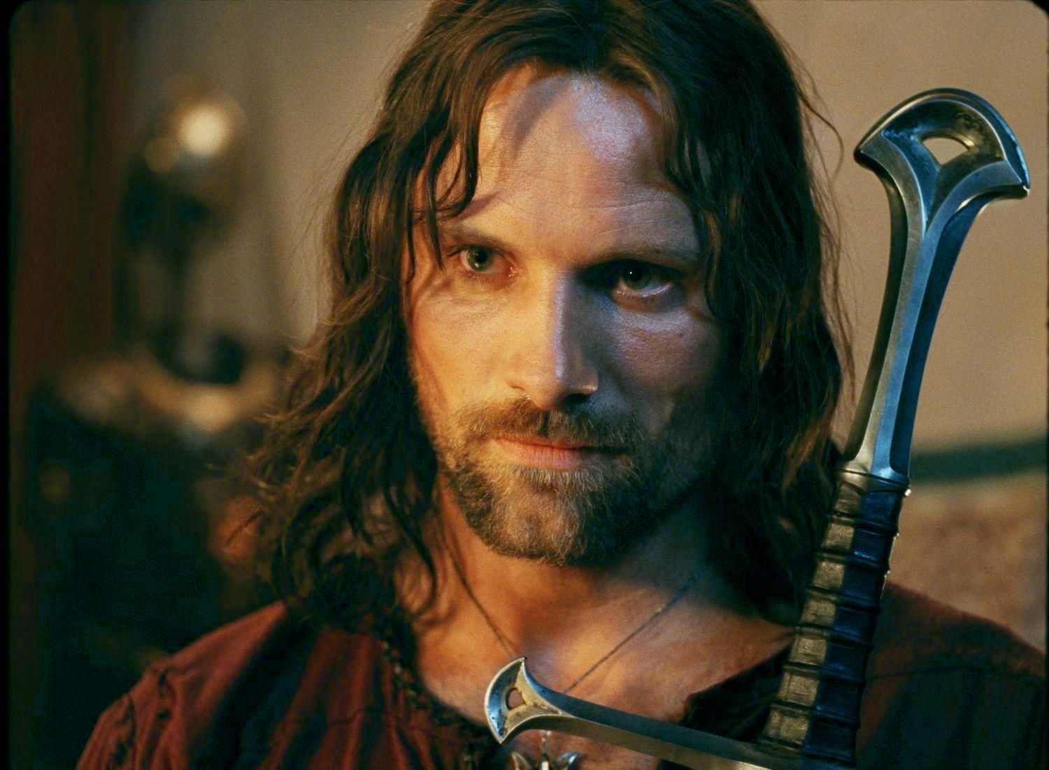 Aragorns Sword in Lord of the Rings