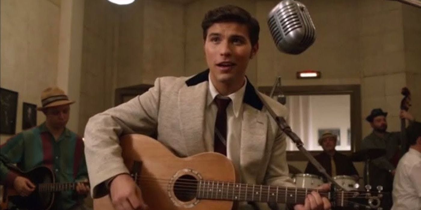Elvis Presley singing into a microphone in Legends of Tomorrow