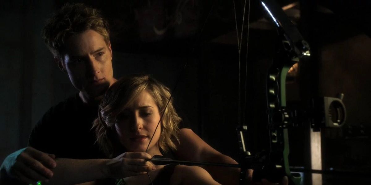 Justin Hartley and Allison Mack as Oliver Queen Green Arrow and Chloe Sullivan in Smallville