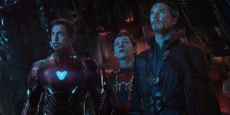 Tony Stark Spider-Man et Doctor Strange dans Avengers Infinity War