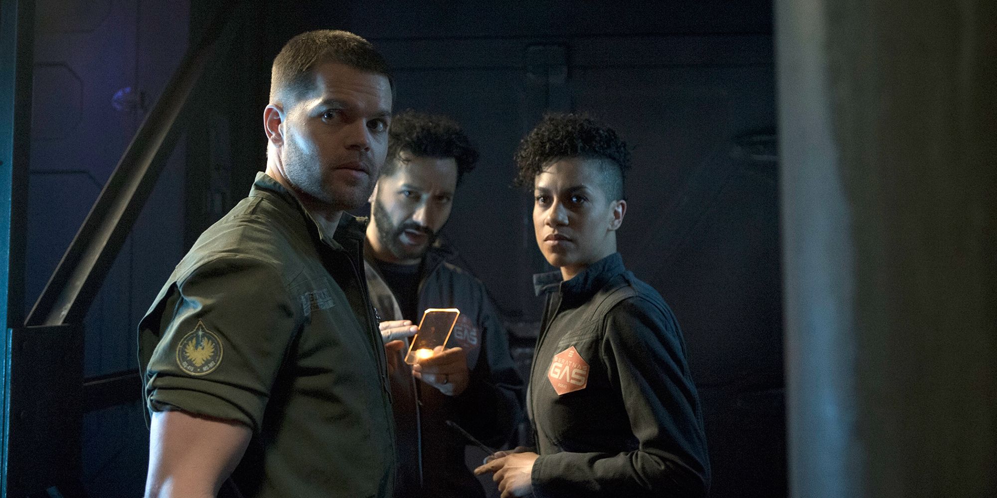Wes Chatham Cas Anvar and Dominique Tipper in The Expanse Season 3