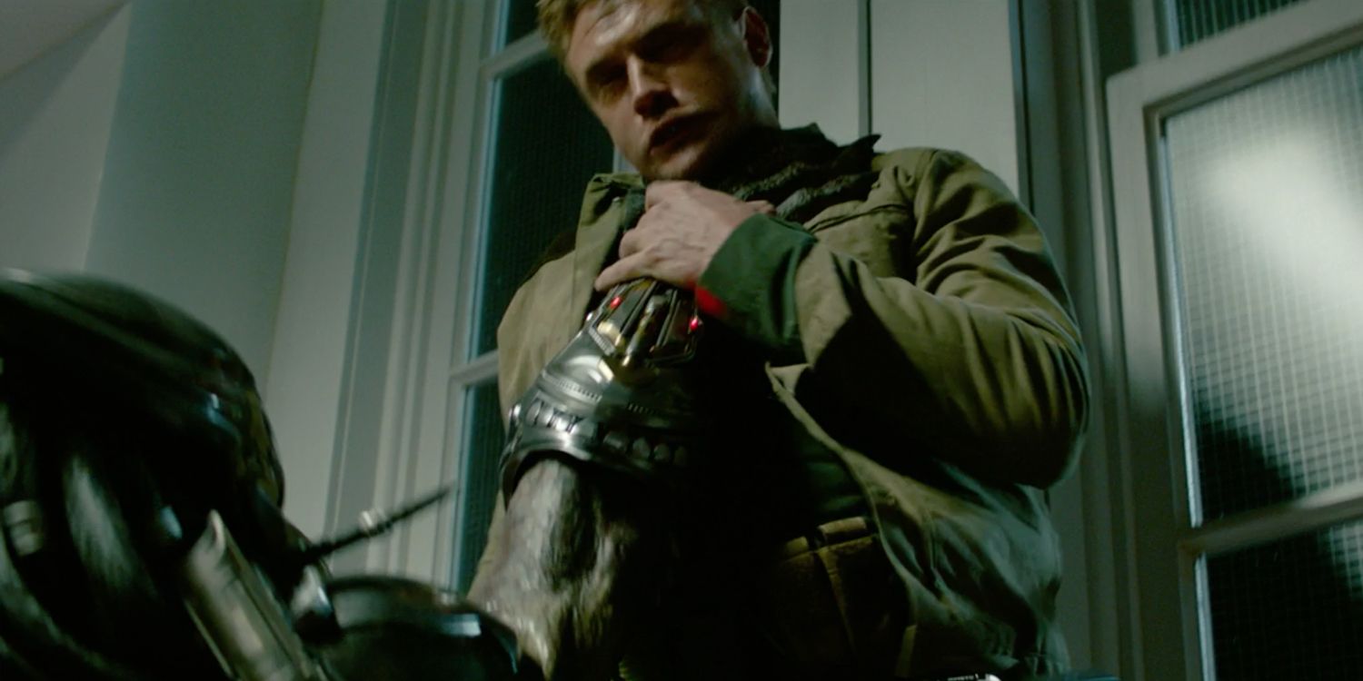 Boyd Holbrook in The Predator