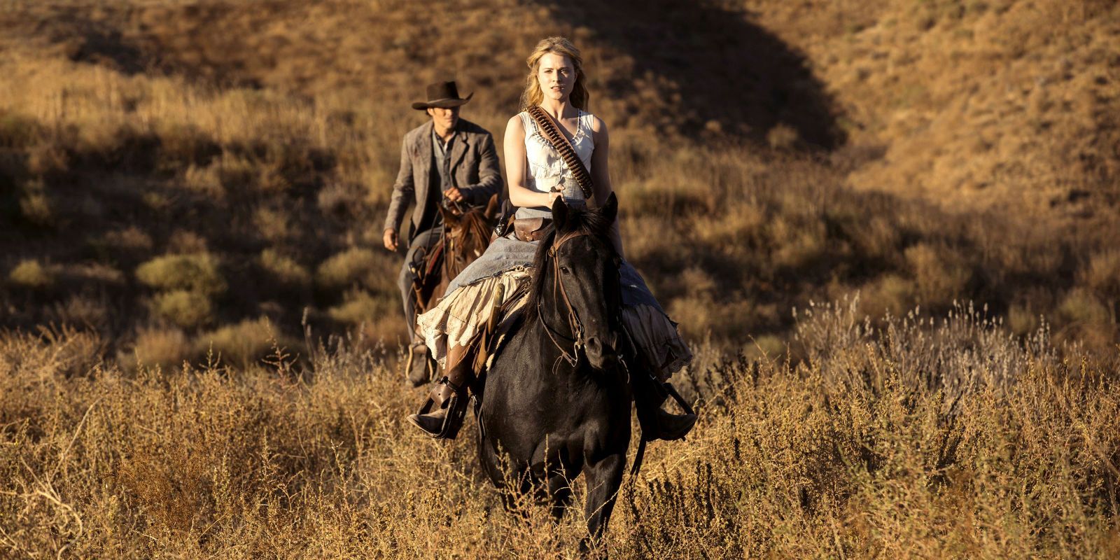 Dolores and Teddy in Westworld season 2