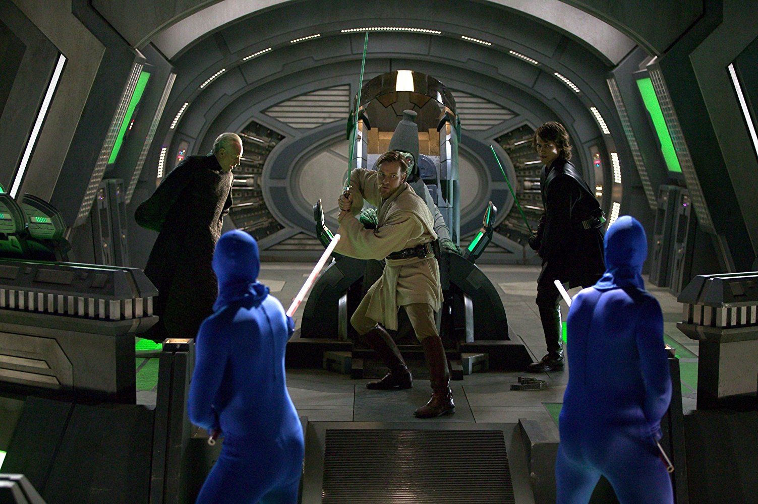 Ewan McGregor fighting blue-suited doubles in Revenge of the Sith