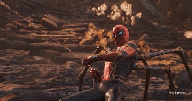 Avengers Infinity War Stills Highlight Spider Mans Iron Spider Suit 5288