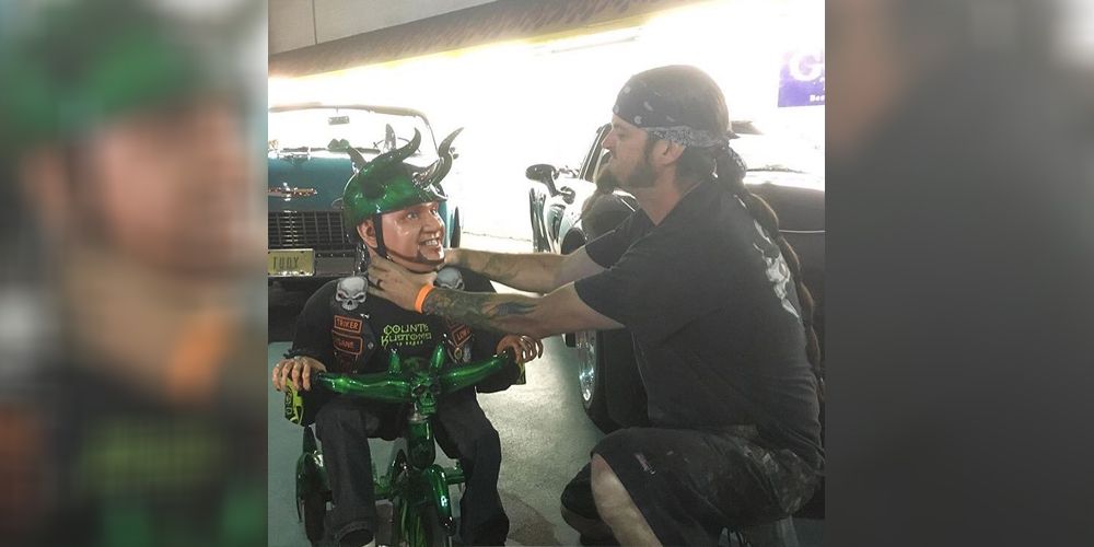 Ryan Evans from Counting Cars strangles Mini Mike