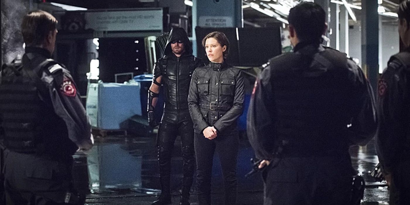 Arrow ARGUS Agents with Lyla Michaels Harbringer and Oliver Queen Green Arrow