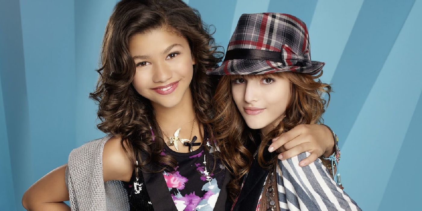Zendaya and Bella Thorne in a promotional image for Disney's Shake It Up