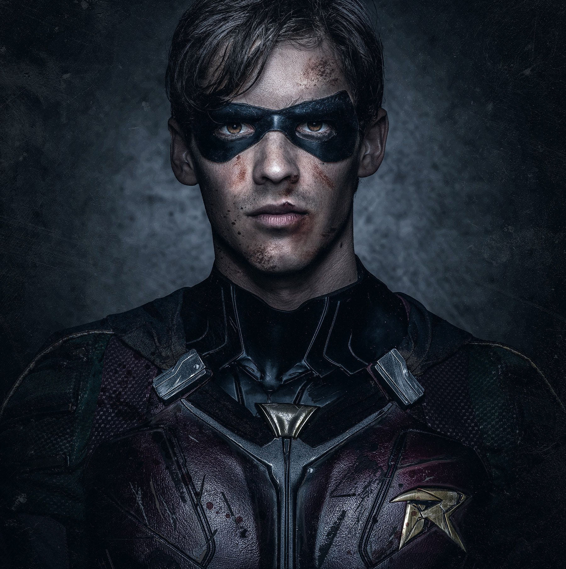 The First FULL Look at Brenton Thwaites as Robin in Titans is Perfection [Updated]