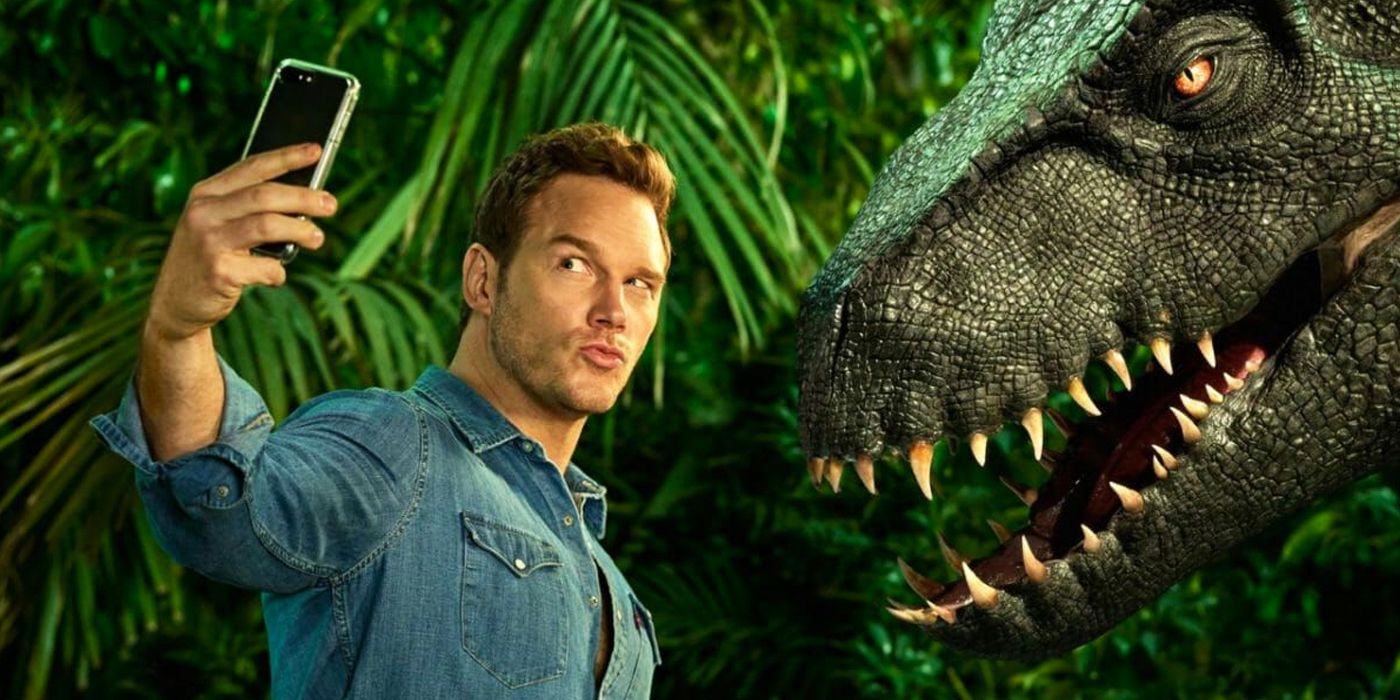 Chris Pratt Takes A Selfie With The Indoraptor From Jurassic World 2