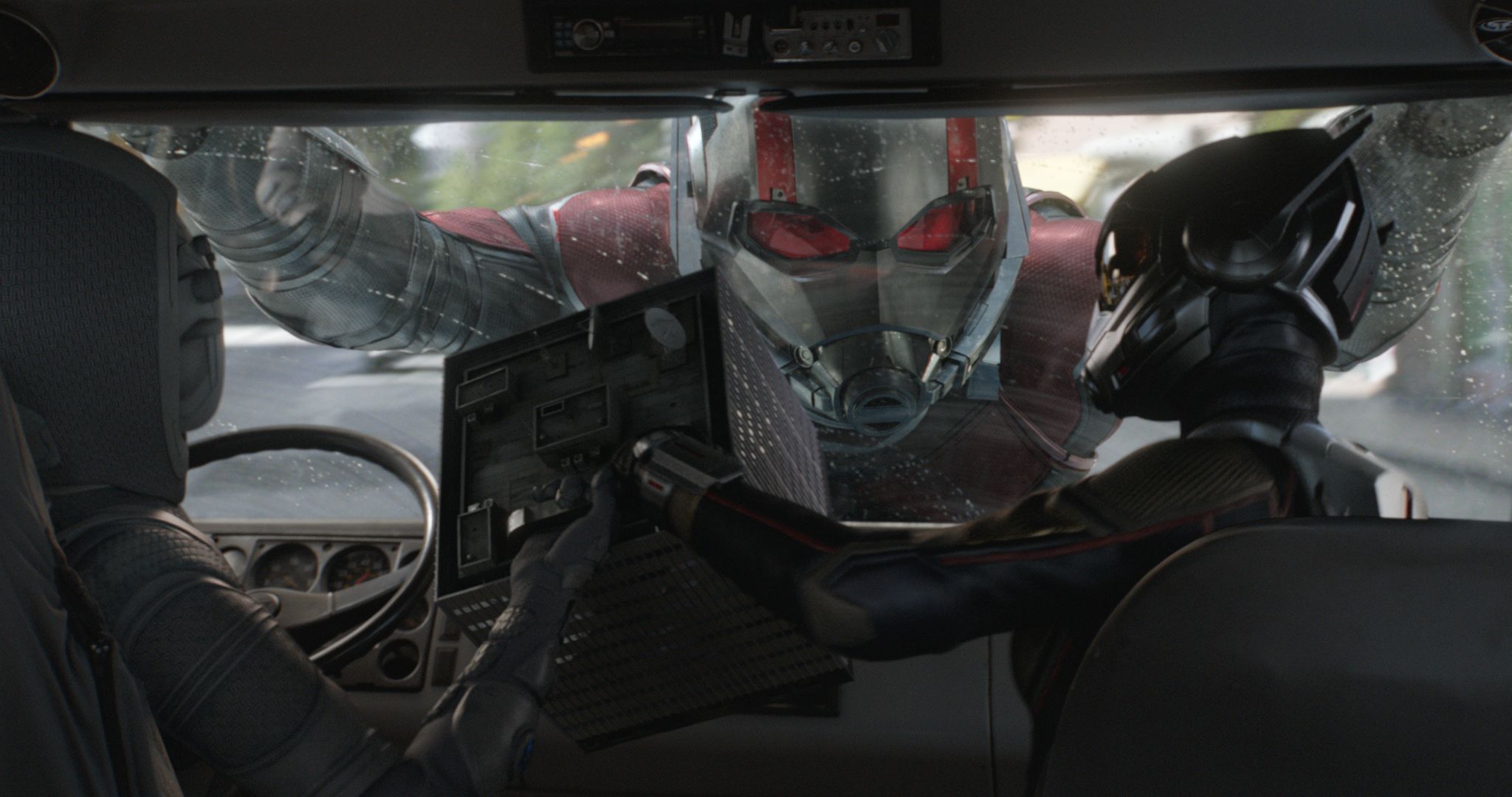 Ghost in Ant-Man and the Wasp Full Size 3