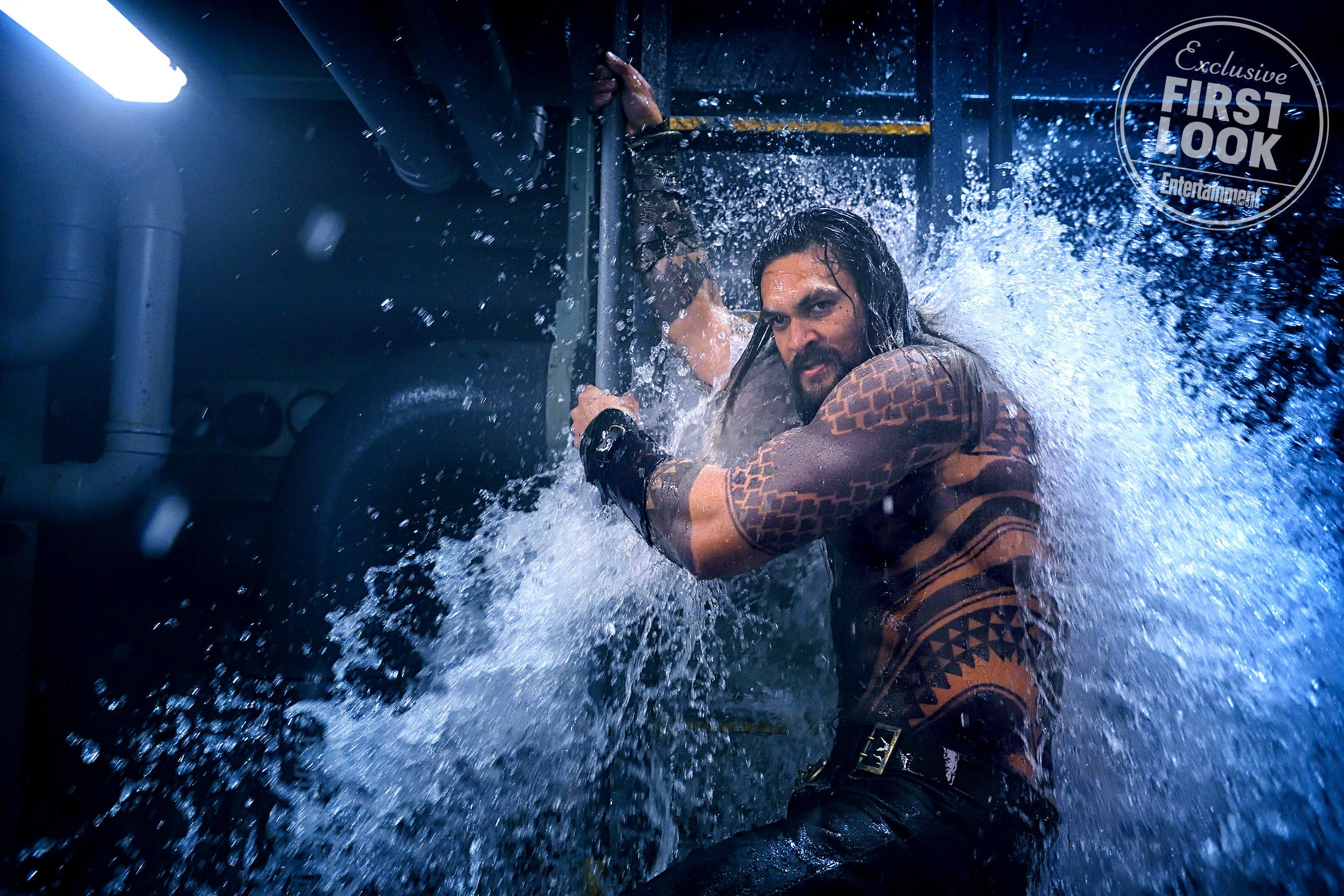 Jason Momoa as Aquaman storms a submarine