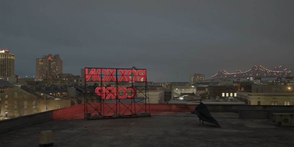 Roxxon roof sign