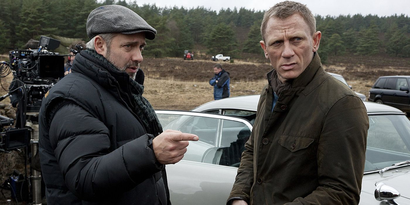 Sam Mendes and Daniel Craig in behind the scenes in Skyfall