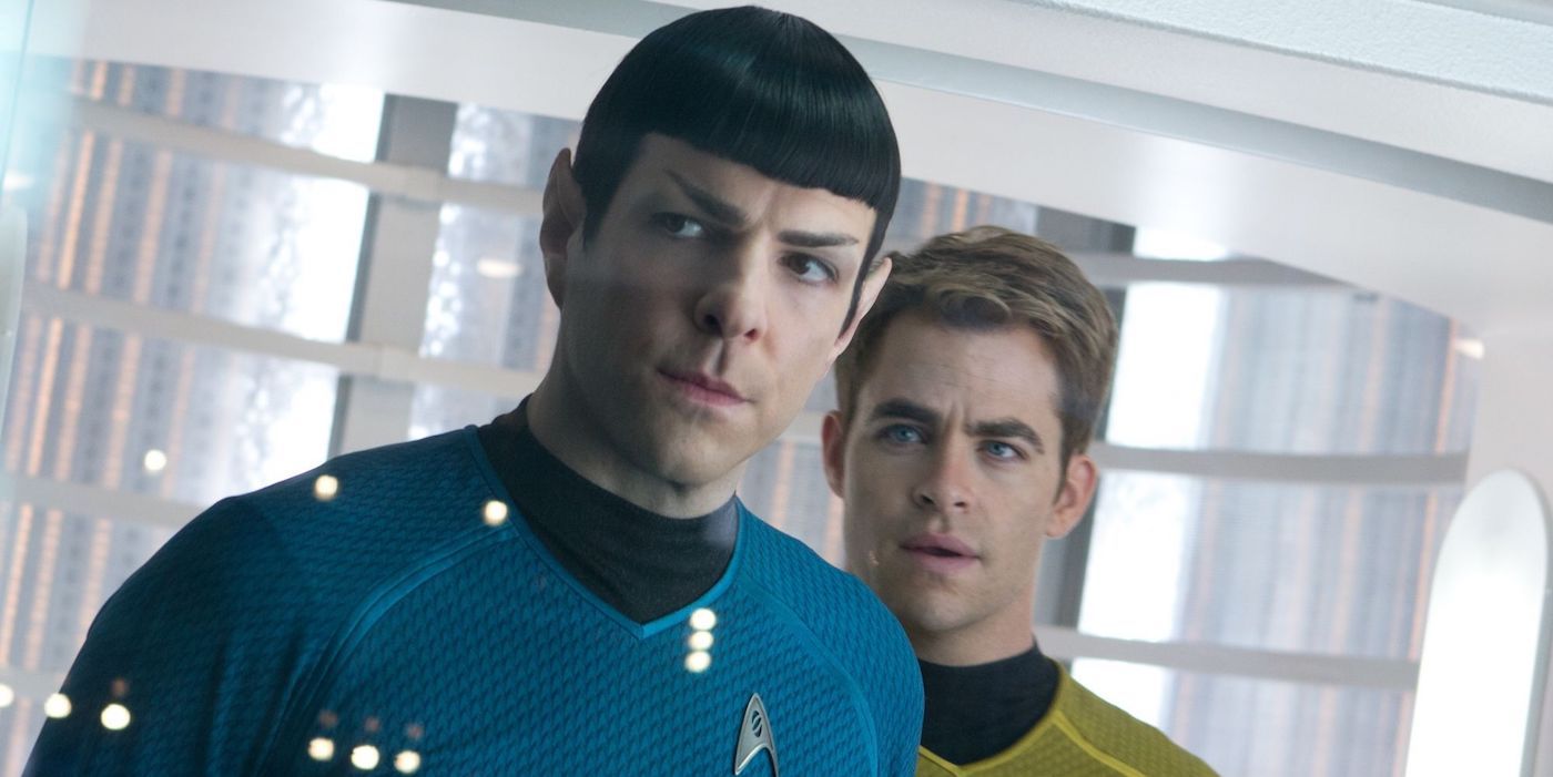 NEW Star Trek Movie Four Characters Within Delta Shield T-Shirt NEW UNWORN 